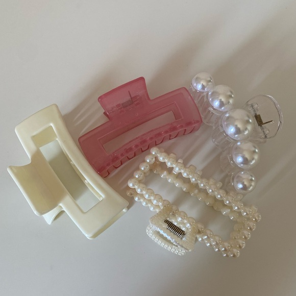 Claw Clips - Picture 1 of 1